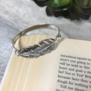 Bohemian Feather Bangle Bracelet